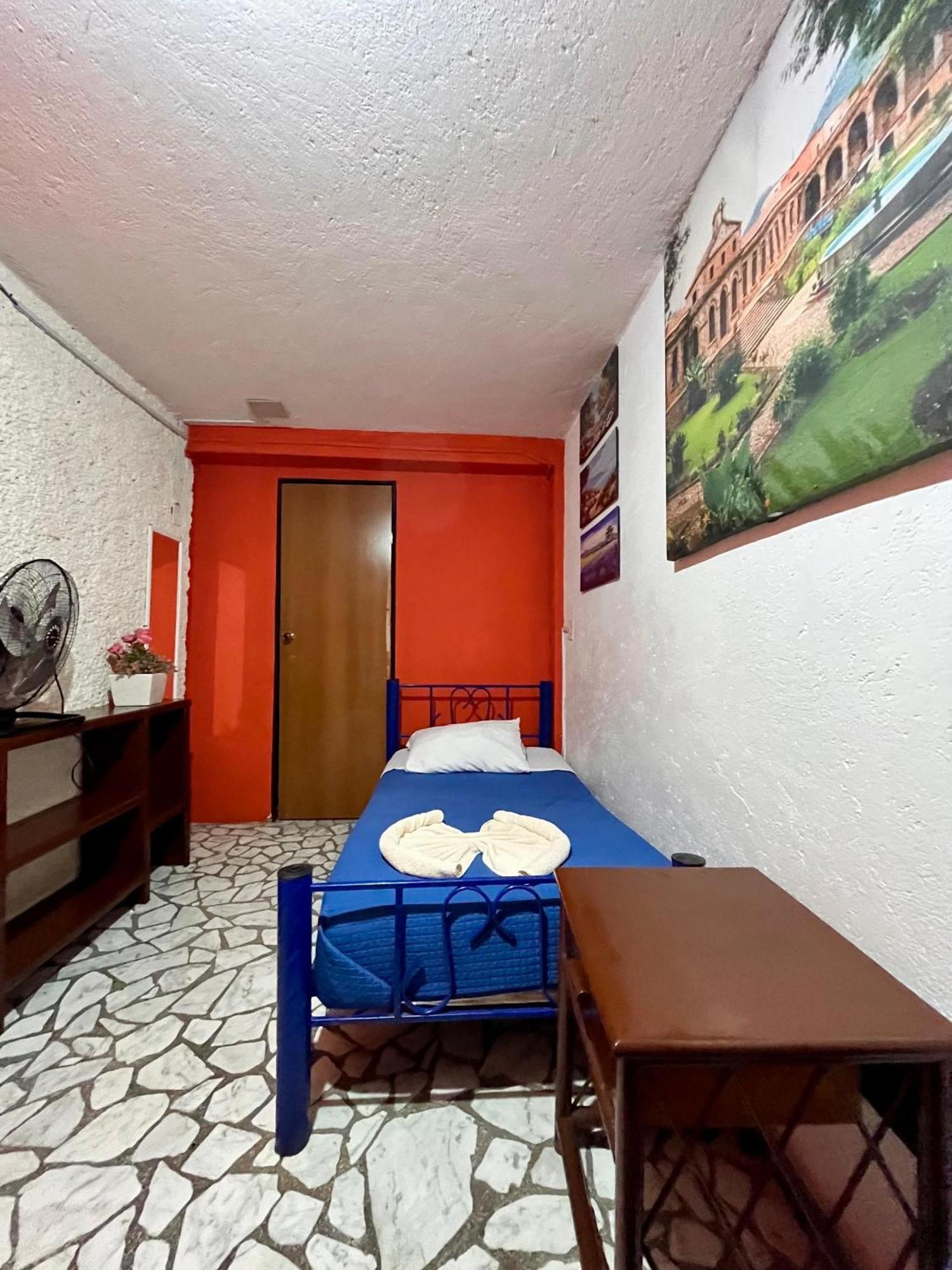 Séjour chez l'habitant Casita Del Arbol *
